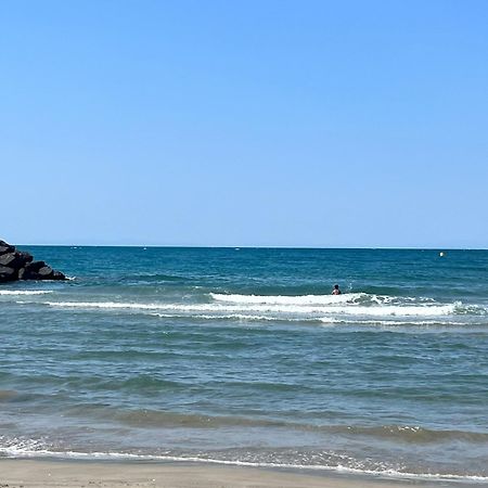 En Front De Mer, Magnifique Appartement 6 Pers. Agde Bagian luar foto